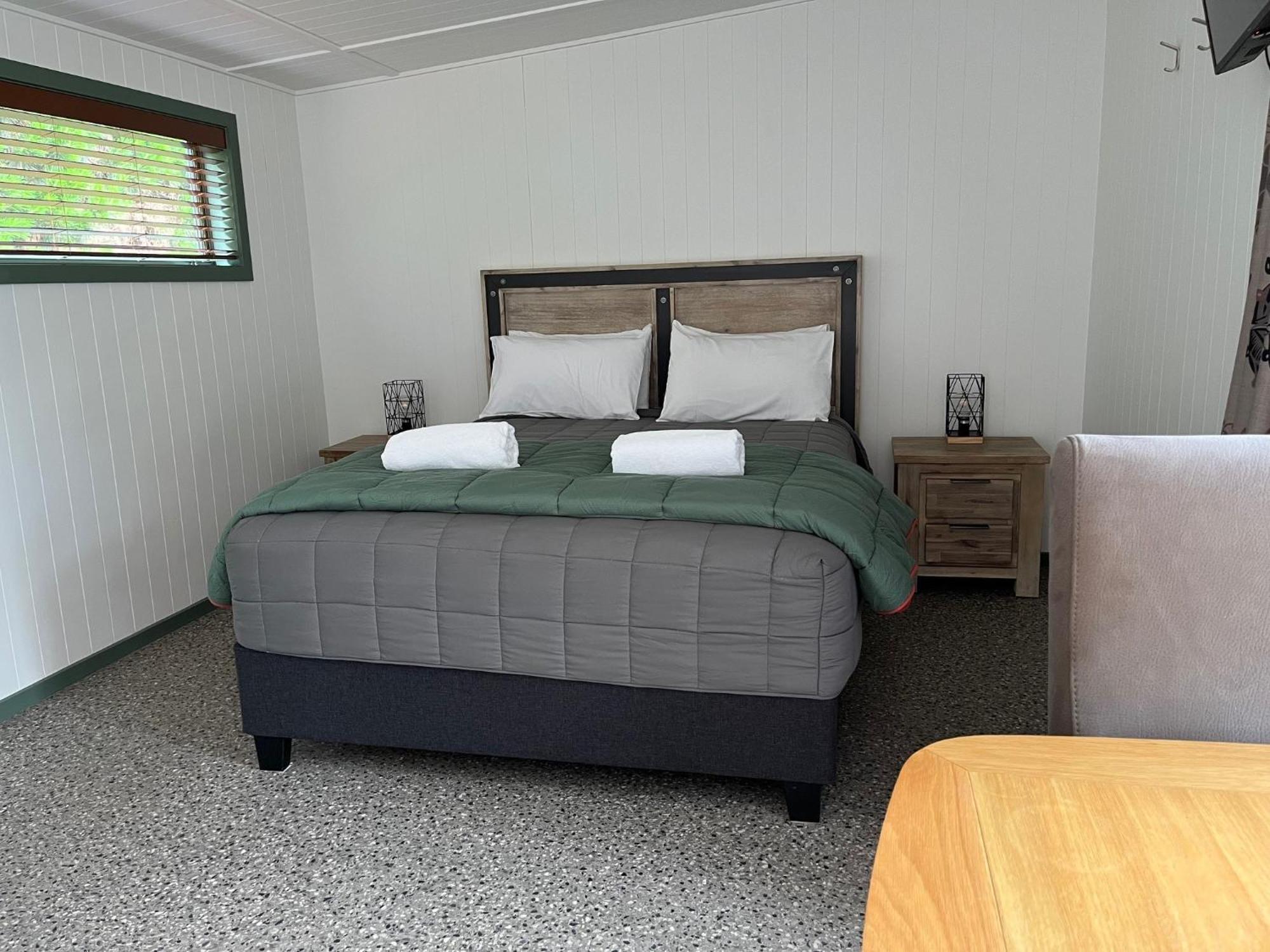 Millers Flat Holiday Park Exterior photo